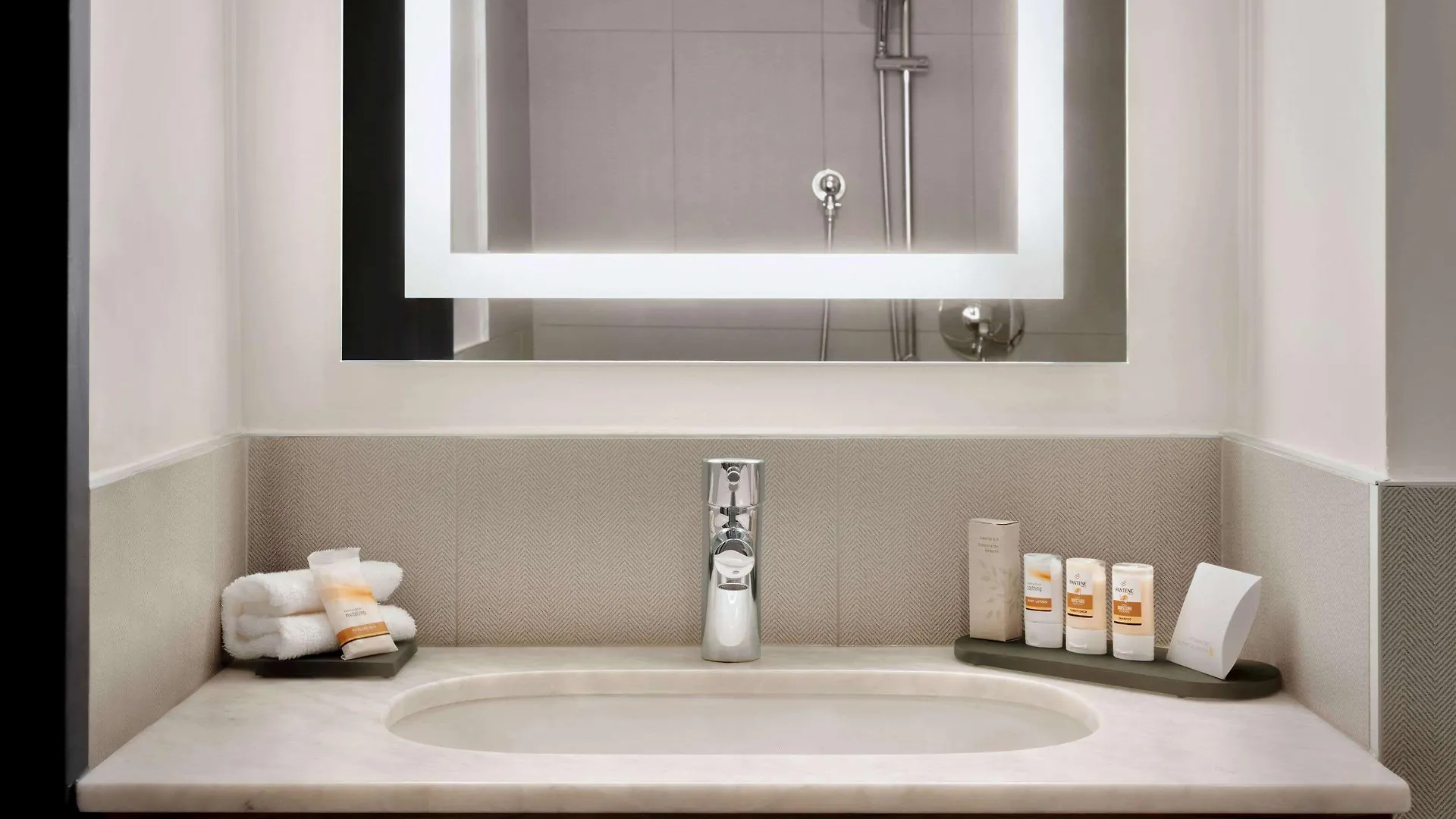 La Quinta By Wyndham Time Square South Hotel New York